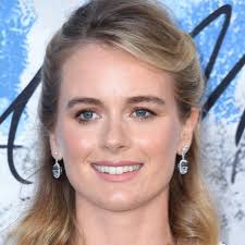 Watch Doctor Thorne (2016) TV Series Online