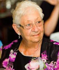 Obituary of Marlene Davy (nee Bradshaw)