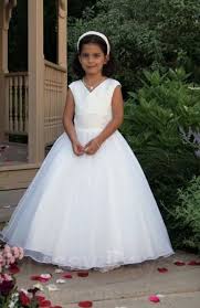 Sweetie Pie Collection First Communion Dress With V Neck Matching Satin Jacket Plus Size Www Sweetiepiecol Communion Dresses Dresses First Communion Dresses
