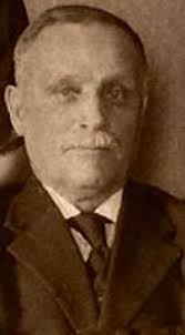 Charles Langlais was the husband of Sophie (Jane) Tardif and the son of Marcel  Langlais and Sophie Pelletier. He died in 1966 at the age of 82. Sophie  (Jane) was the daughter