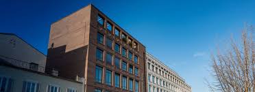 Über die frage, wer für die verzögerungen verantwortlich ist, gibt es uneinigkeit unter den beteiligten. Haus Der Katholischen Kirche Stuttgart