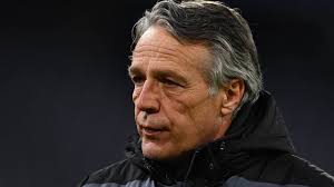 Uwe neuhaus born 26 november 1959 is a retired german football player and a football manager in charge of dynamo dresden uwe neuhaus trainingslager tag 7 v. Itmxr9gadcor3m