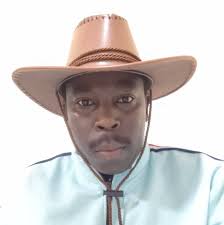 UPDATE: President Uhuru Kenyatta receives Kenya Certificate of Secondary  Education (KCSE) national examination results for the year 2021 from  Education Cabinet Secretary Prof. George Magoha ahead of official release.  Present at the