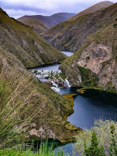 Laguna de Huallhua Huancaya