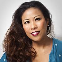 Karin Bello's Instagram, Twitter & Facebook