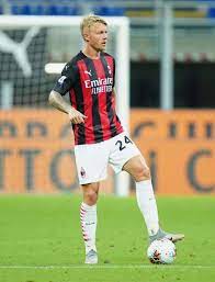 Profil simon kjaer), strony drużyny (np: Simon Kjaer On Twitter 2020 Has Been A Difficult Year For Everybody But What A Year It Has Been In Football For Acmilan I M Proud And Happy To Play For This Great