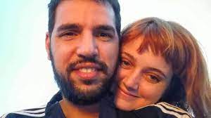 A cantora carolina deslandes partilhou um desabafo para assinalar o dia dos namorados. Surpresa Carolina Deslandes Aparece Aos Beijos Com O Ex Diogo Clemente