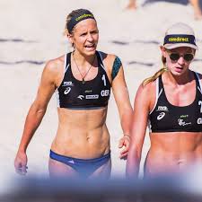Laura ludwig of germany celebrates with teammate kira walkenhorst after defeating canada in a women's quarterfinal match on day 9 of the rio 2016. Beachvolleyball Wm Laura Ludwig Und Margareta Kozuch Wollen In Hamburg Durchstarten