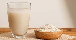 Far bollire in una pentola una parte di riso ribe con 10 parti di acqua per almeno 40 minuti. Latte Di Riso Fatto In Casa