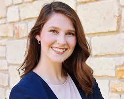 Allison Pawlowski's Instagram, Twitter & Facebook