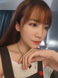 Wenny Wong 王鳍潓- 与2012年Astro舞极限冠军队伍Fix的其中一员＂Ben Liew＂~