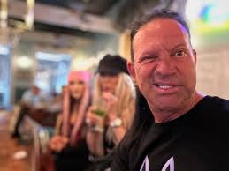 Michael Godard (@godardscrazylife) • Instagram photos and videos