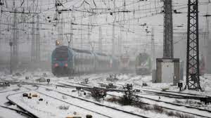 Erfindung und funktion des blitzableiters. Schnee Und Eisregen Wintereinbruch Sorgt Fur Verkehrschaos Tagesschau De