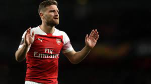 Shkodran mustafi is a german professional footballer who plays as a centre back for english club arsenal and the german national team. Arsenal Mustafi Will Leave For Free Eintracht Frankfurt Favourites To Sign Defender Transfermarkt