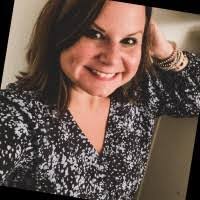 Roxanne Britt's Instagram, Twitter & Facebook