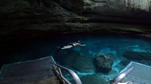 Devil's Den is a must visit in the Winter. Unlike packed Summer days you'll  find this beautiful sanctuary almost desolate in the colder months. My  friend & I were lucky enough to have it to ourselves ...