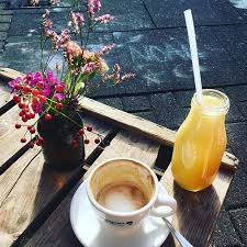 Sonne Baden Bevor Es Jetzt Zuruck Nach Munchen Geht Der Smoothie Ginger Ninja Ist Kostlich Und Den Brownie Zum Kaffee Alcoholic Drinks Rose Wine Alcohol