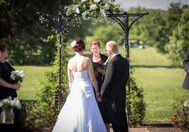 Is it customary to tip a wedding officiant? Joyce Kachenmeister
