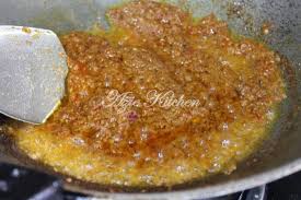 How to make gulai ikan tongkol from dapur rasamasa (rasamasa kitchen). Gulai Ikan Tongkol Lauk Nasi Dagang Azie Kitchen