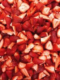 Vsco Strawberry Szn I Love My Job For This Reason Strawberries Can Y All Stop Republishing This Like It S Just Strawberr Food Aesthetic Food Strawberry