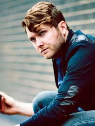 Luke Wade goes from 'Voice' personality to serious performer