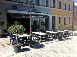 Su tripadvisor trovi 5 recensioni imparziali su pizza hauschen, con punteggio 4 su 5 e al n.10 su 16 ristoranti a nabburg. Eschenbacher Kult Restaurant Peppo Schliesst Onetz