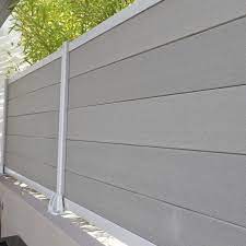 les produits les conseils et les idees pour le bricolage la decoration et le jardin leroy merlin palissade cloture jardin separation jardin