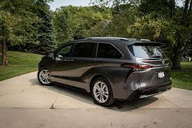 Official 2021 toyota sienna site. 2021 Toyota Sienna Walkaround 10 Must Know Minivan Facts Roadshow