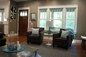 Carefully arranging the furniture in a room with two focal points makes the space unique and interesting. Small Living Room Ideas With Tv And Fireplace Homes Decoration Ideas