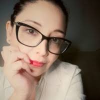 500+ perfiles de «Estela»