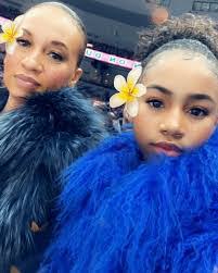 Tammy Holland's Instagram, Twitter & Facebook