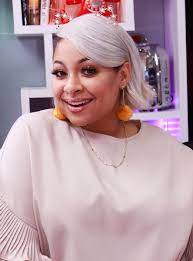 Why Raven Symone Won T Wear Her Natural Curls In Public Raven Symone Gorgeous Hair Natural Curls