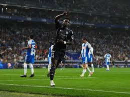 0-2: Vinícius destroza el pasillo