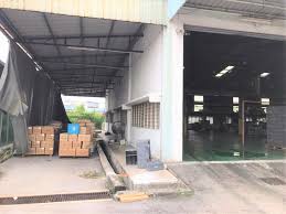 Fully furnished/semi furnished dekat lrt. Shah Alam Seksyen 23 Kaw Miel Perindustrian Industrial Malaysia