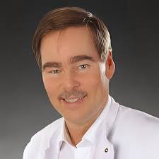 Kay Lange's Instagram, Twitter & Facebook