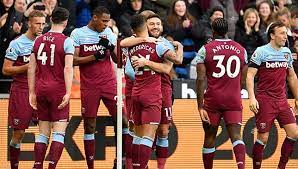 The earliest generally accepted incarnation of west ham united was founded in 1895 as thames ironworks f.c., the works team of the largest and last surviving shipbuilder on the thames, thames ironworks and shipbuilding company, by foreman and local league referee dave taylor and owner arnold hills and was announced in the thames ironworks gazette of june 1895. ÙÙˆØ² ÙˆØ³Øª Ù‡Ø§Ù… ÙŠÙˆÙ†Ø§ÙŠØªØ¯ Ø¹Ù„Ù‰ ØªØ´ÙŠÙ„Ø³ÙŠ Ø¨Ø«Ù„Ø§Ø«Ø© Ø£Ù‡Ø¯Ø§Ù Ø­ØµØ±ÙŠØ§Øª