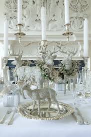 Holiday 2017 Entertaining Trends From The Experts The Salonniere Christmas Table Christmas Table Settings White Christmas