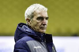 Les chroniqueurs du jour les amis, pour parler de la victoire des bleus aujourd'hui vikash dhorasoo @raymonddomenech @olichebo @bruno_salomon présentée par @denisestelle rdv dès 16h55. Raymond Domenech Limoge Du Fc Nantes Estelle Denis Prefere En Sourire