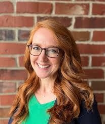 Allie Saunders's Instagram, Twitter & Facebook