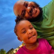 Ladonna Bassett's Instagram, Twitter & Facebook