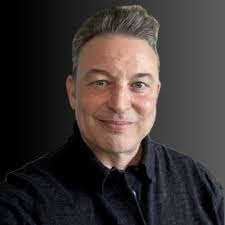 Last night, we brought together an incredible group of social media leaders  for our Social Media Exec Dinner... and the conversations did not  disappoint! 3 takeaways that stood out: 𝐒𝐢𝐠𝐧𝐚𝐥…