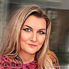 Who is...Violet Howe?