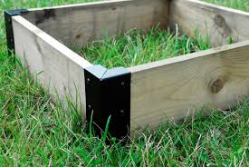 Any raised bed gardener will tell you important good corner supports are for long lasting raised beds. 4 Corner Brackets For Raised Vegetable Grow Beds