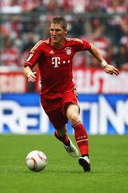 Munich Germany May 14 Bastian Schweinsteiger Of Bayern Runs With The Ball During The Bundesliga Match Between Schweinsteiger Bastian Schweinsteiger Bayern