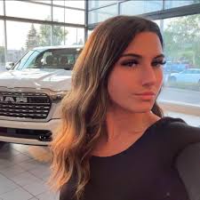 Looking for a spray tanning salon in the Northside but I only wanna tan  certain parts of my body like my legs because I wear shorts often to the  gym .. is