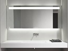 Ruggini, ossidi, glitter o riccioli barocchi purchè segni distintivi del design italiano e di un artigianato che non smette di stupire. 70 Specchi Per Bagno Moderni Dal Design Particolare Mondodesign It