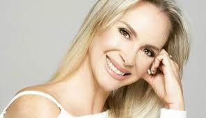 Who is Ginny Hoffman dating? Ginny Hoffman boyfriend, husband