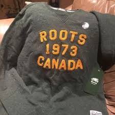 Roots Canada Green Cream Small Sweater Great Condition Size