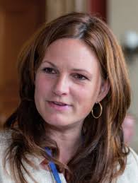 Buchner, J. (2019). Unterrichtsbeispiel: Orte der Gegenwart als Zeugen der  Vergangenheit. Historisch-politische Bildung (Themenh