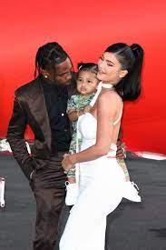 Is kylie jenner married travis scotts birthday cake has fans. Travis Scott Breaks Silence On Kylie Jenner Breakup Rumors